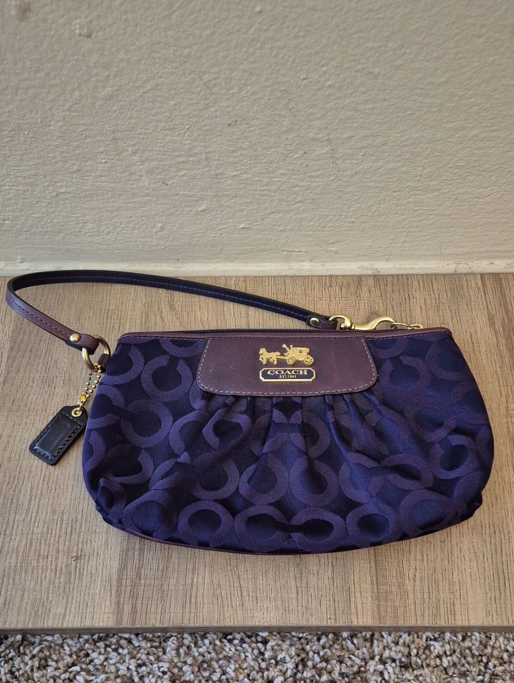 COACH madison OP ART capacity WRISTLET